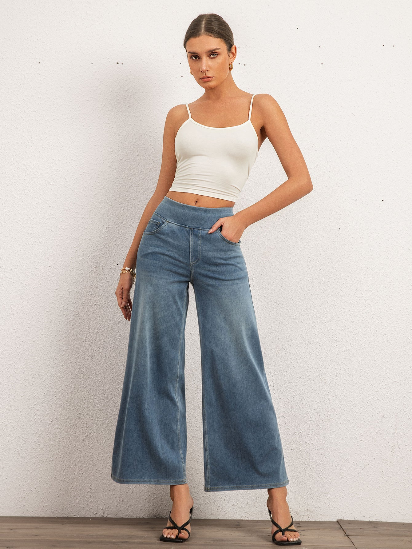 Wide Leg Stretch Jeans